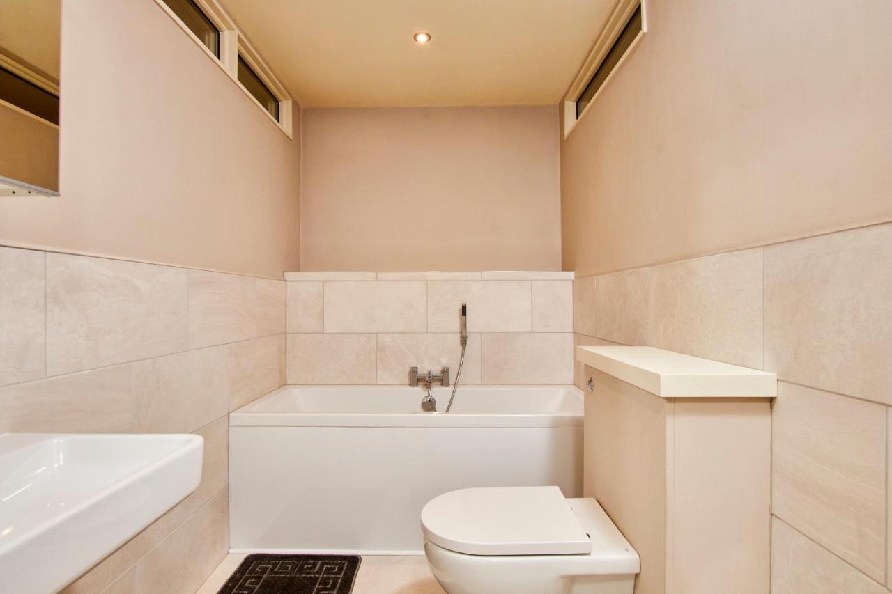 The Stunning Central Harrogate Abode - Sleeps 6 Εξωτερικό φωτογραφία