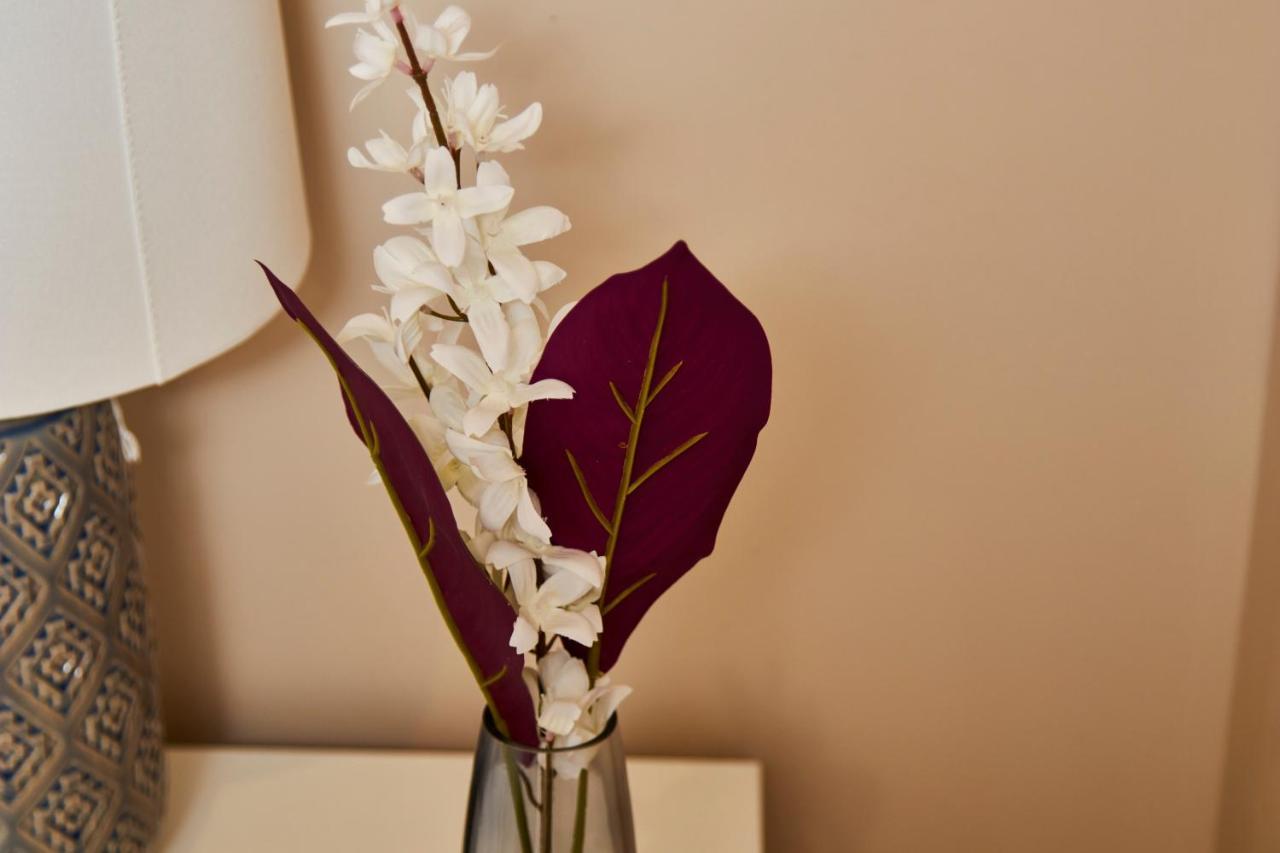 The Stunning Central Harrogate Abode - Sleeps 6 Εξωτερικό φωτογραφία